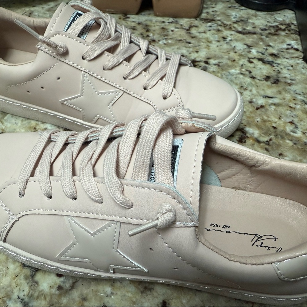 Vintage Havana Blush Sneakers